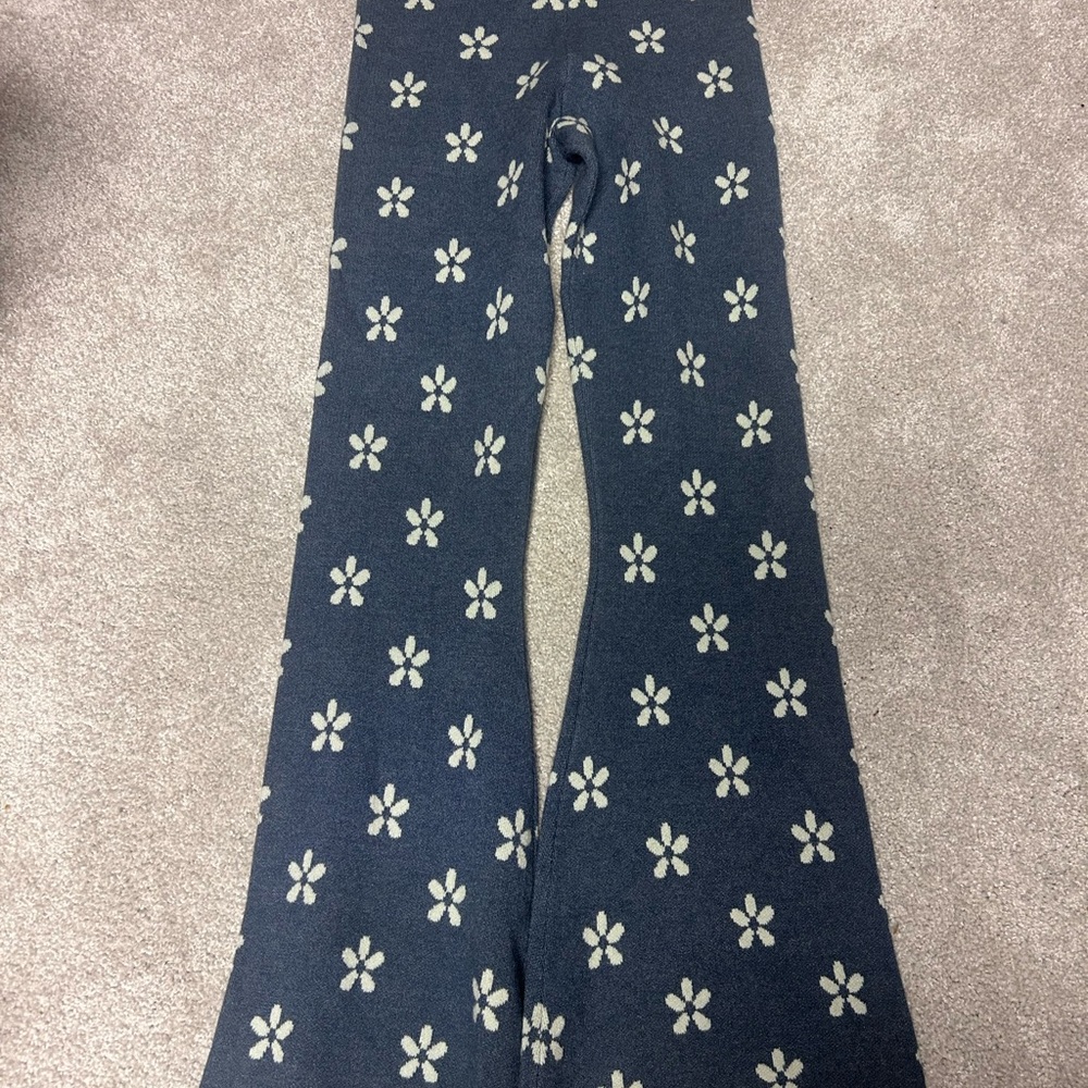 NWT Altar'd State Navy Floral Knit Flare Leggings